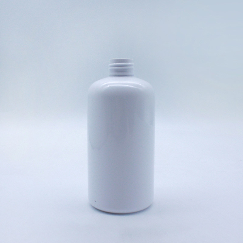 White 300ml PET Plastic Lotion Bottles With Spray Pump Round Boston Bottle